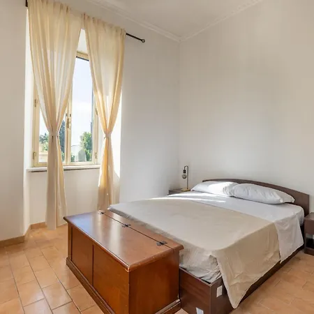 Piramide Maison-rustic Elegance In