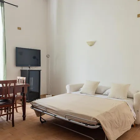 Piramide Maison-rustic Elegance In דירה