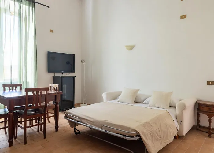 Piramide Maison-rustic Elegance In Appartement