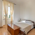 Piramide Maison-rustic Elegance In